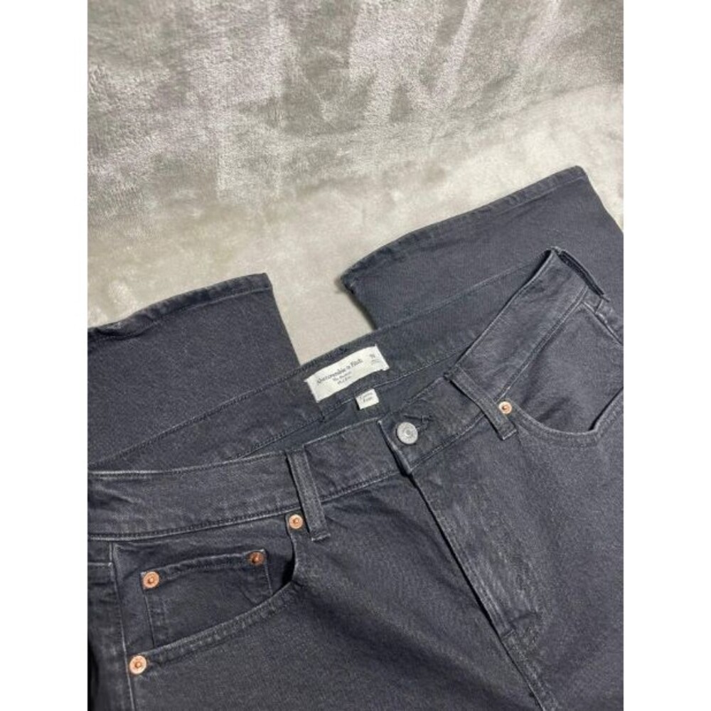 Abercrombie & Fitch Bootcut Mid-Rise Jeans Women Size 30 Black Curve